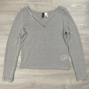 H&M Divided Long Sleeve Top